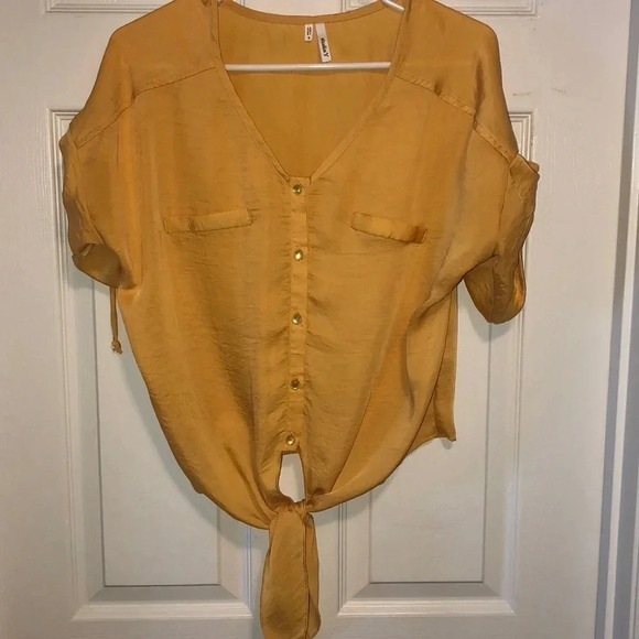 Studio Y Tops - Gold top